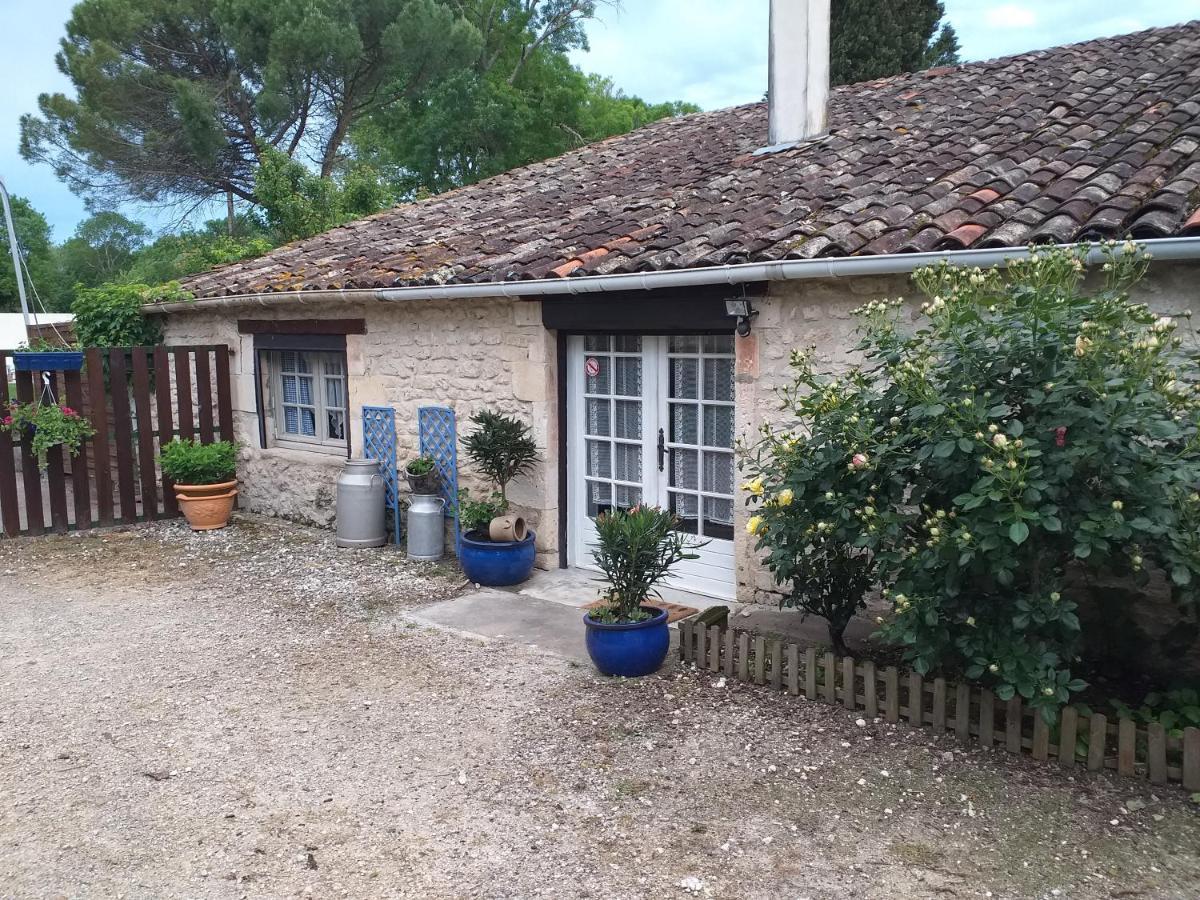 Allas-Bocage Les Demeures De La Laigne Bed & Breakfast エクステリア 写真