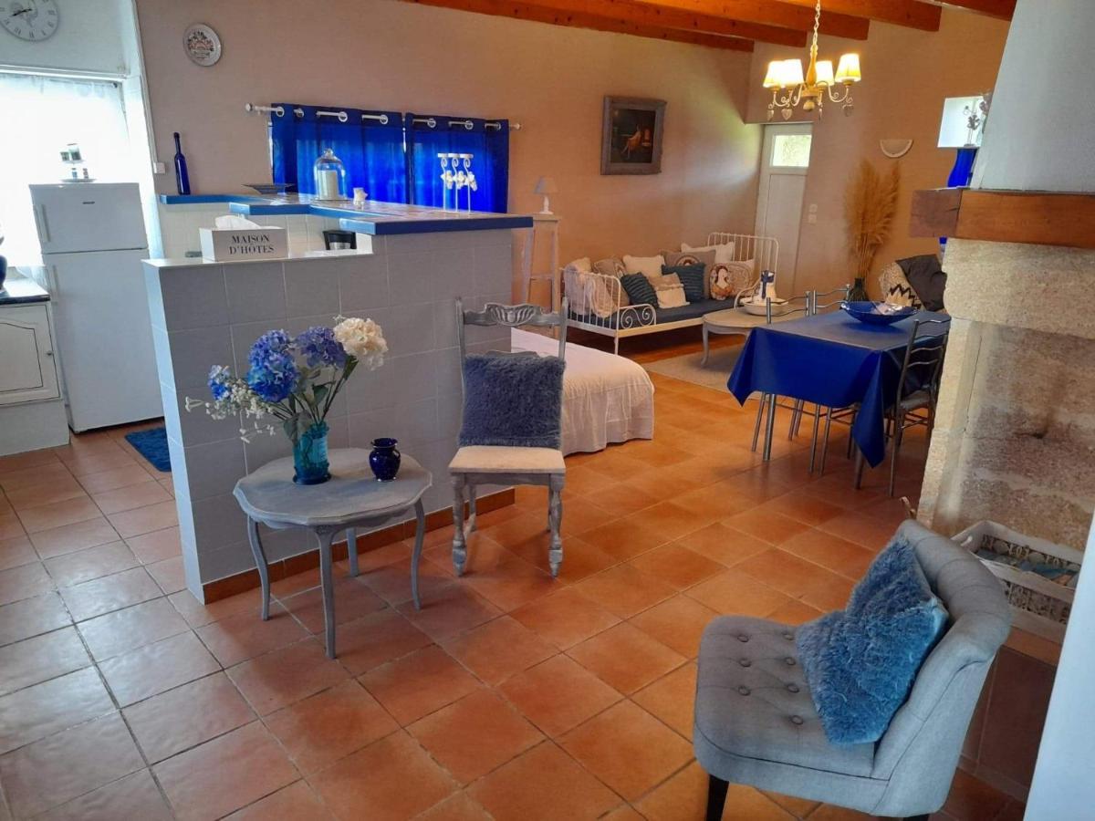 Allas-Bocage Les Demeures De La Laigne Bed & Breakfast エクステリア 写真