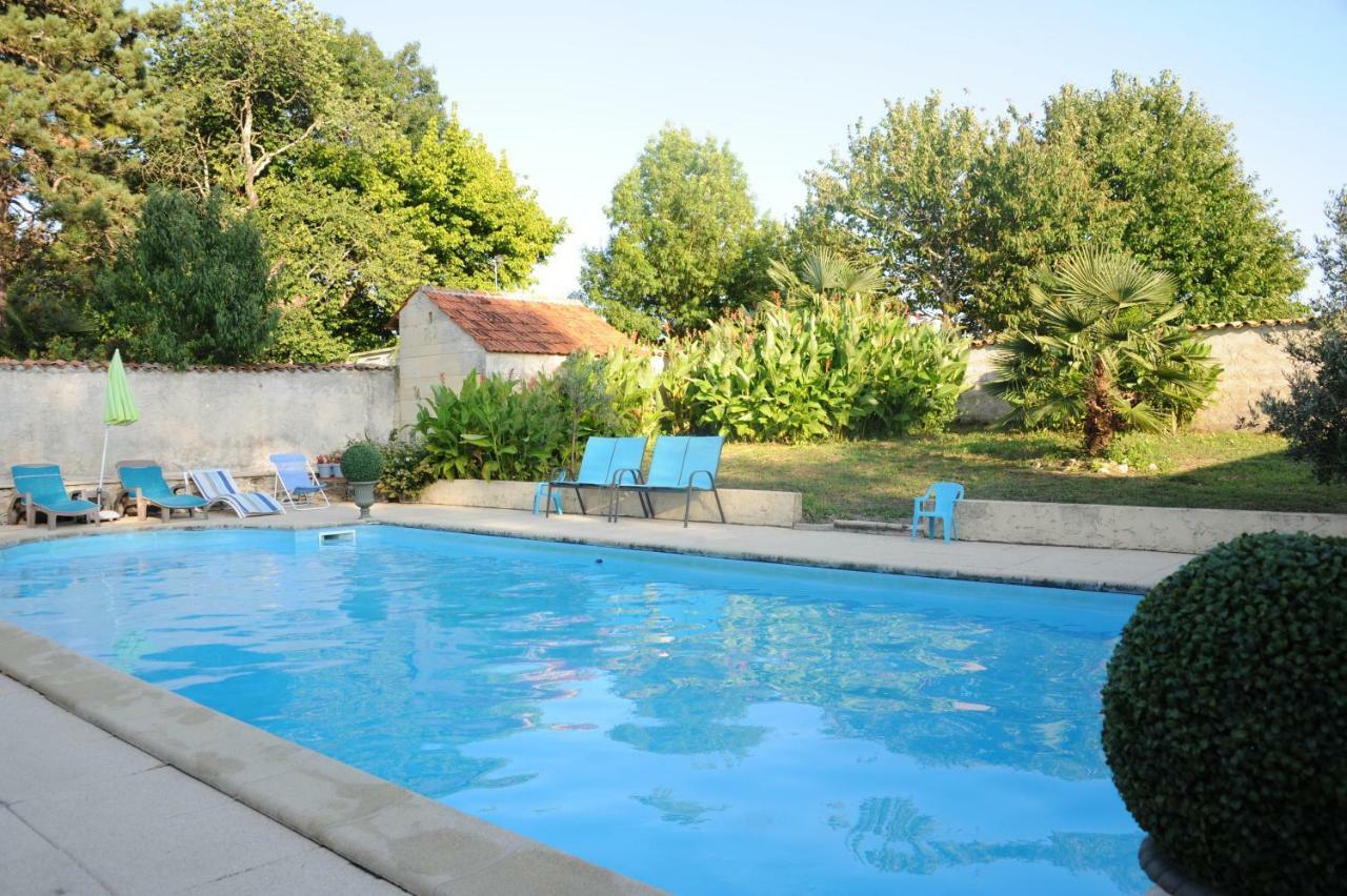 Allas-Bocage Les Demeures De La Laigne Bed & Breakfast エクステリア 写真