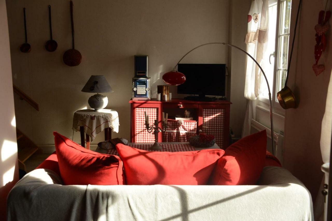 Allas-Bocage Les Demeures De La Laigne Bed & Breakfast エクステリア 写真