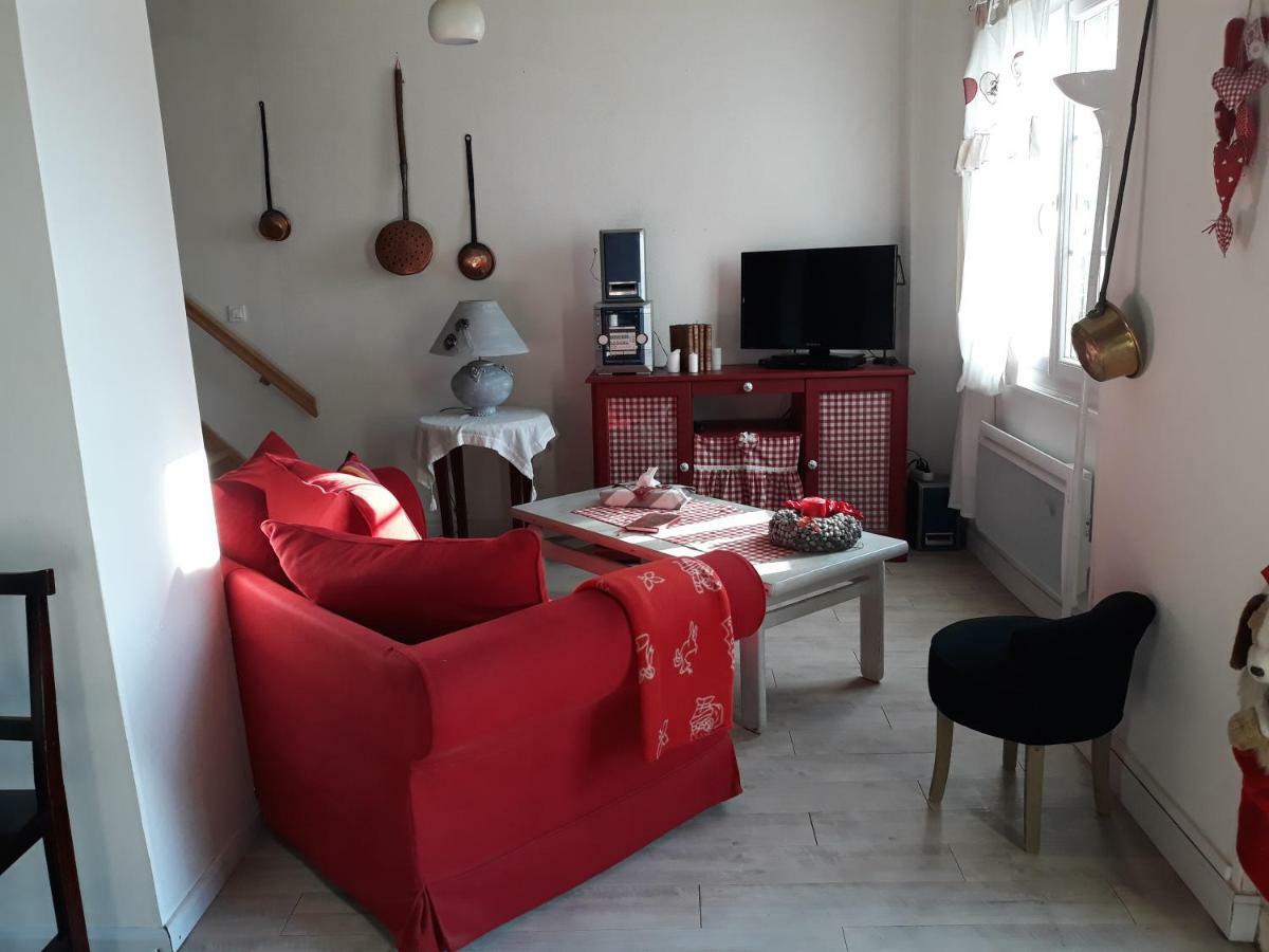 Allas-Bocage Les Demeures De La Laigne Bed & Breakfast エクステリア 写真