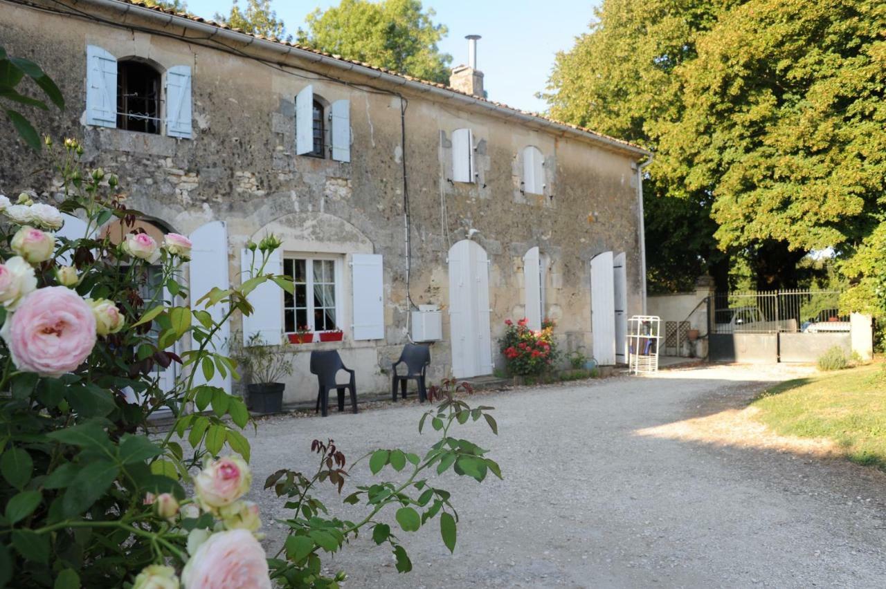 Allas-Bocage Les Demeures De La Laigne Bed & Breakfast エクステリア 写真